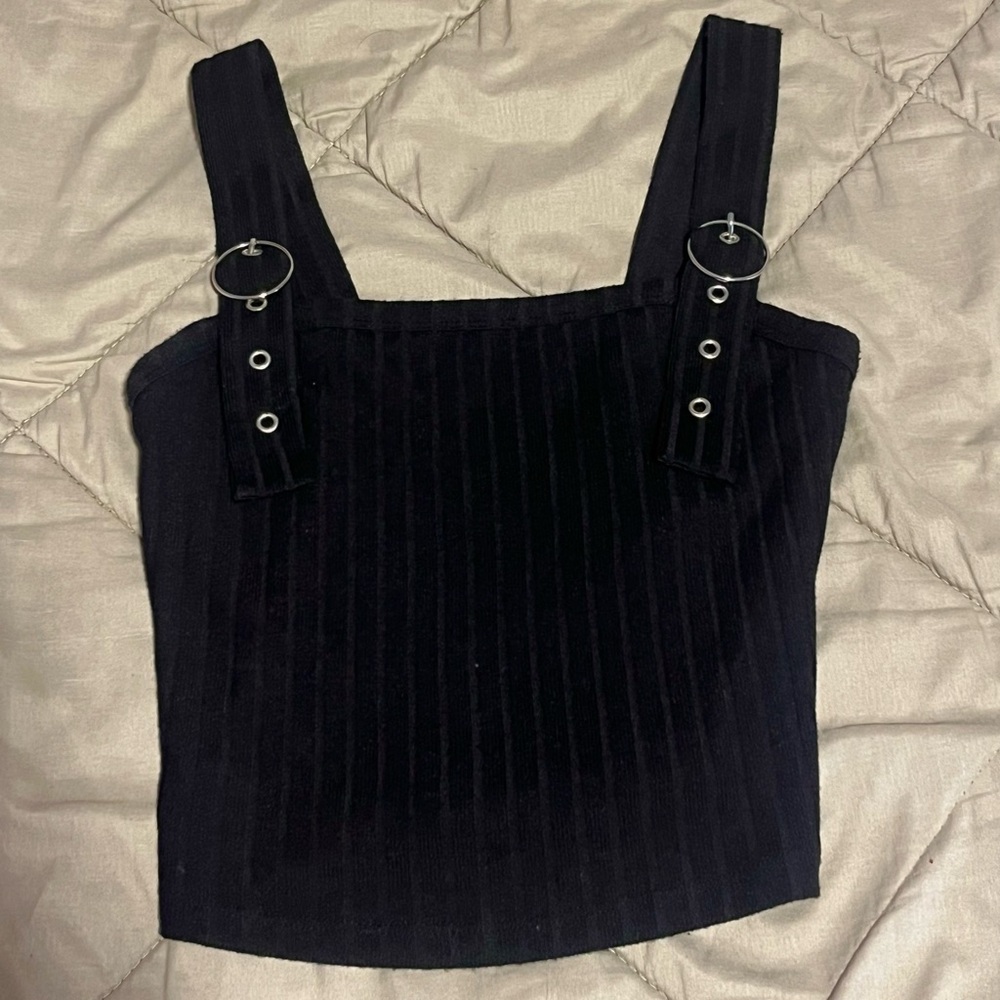 grunge tank top with buckle sleeves